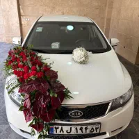 ماشین عروس و دسته گل عروس