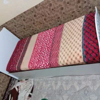 دو عدد تخت نو با تشک طبی