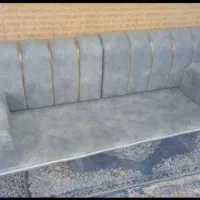 یک تشک ۲ متری و دو پشتی و دو تکیه گاه(شیک و نو)