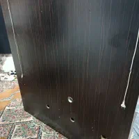 یک عدد میز تلویزیون به فروش  میرسد