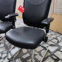 صندلی کنفرانس نیلپر و میز کنفرانس متصل به مدیریت