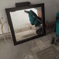آینه چهارگوش مناسب آرایشگاه یا کارگاه یا منزل