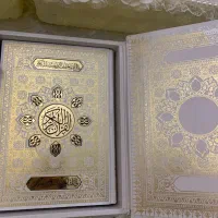 قران شکیل همراه با قاب