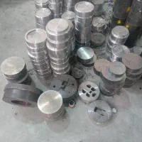 تنظیم کار پولیش کار قالب پرس اکستروژن هستم