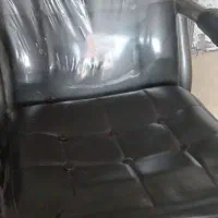 صندلی راحتی  در حد نو