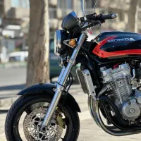 سی بی 1300 موتور سنگین دوخط لاتی