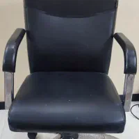 صندلی  و آینه