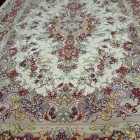 فرش دستبافت ۹متری خطیب مرینوس و گل ابریشم تبریز