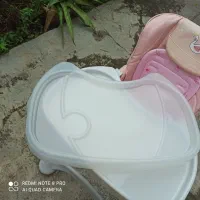 صندلی غذا کودک و روروعک در حد نو