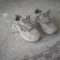 کتونی خوش پاه و اس تیل داره شیک