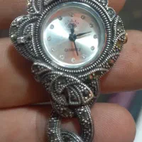 ساعت مچی نقره وزنش ۴۴ گرمه