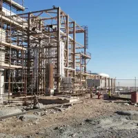 کار اموز خانم