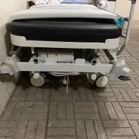 تخت بیمارستانی
