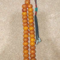 تسبیح کهربا کهنه