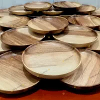 پیاله و پیشدستی دستساز یک تکه ساخته شده