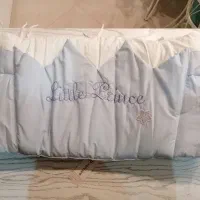 دیوار و محافظ تخت نوزاد