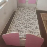 تخت  تک‌نفره محکم