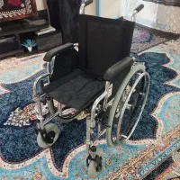 ویلچر طبی و حمام
