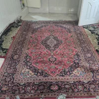 یک عدد فرش دستباف کارکرده
