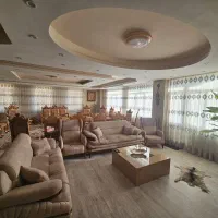 ساختمان-حضرت-پور-دو-سرویس-بر-14متری
