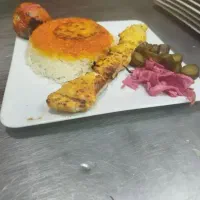نیرو خانم کار در رستوران