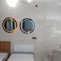 اینه قدی و دو فرمه و بک لایت