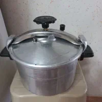 زود پز دیگش برام بزرگ هستش