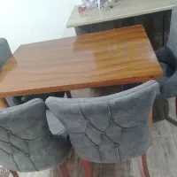 میز ناهارخوری