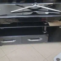 میز تلویزیون در حد نو