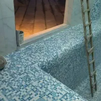 کاشیکاری و سنگ