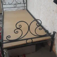 تخت فلزی یک نفره فرفورژه