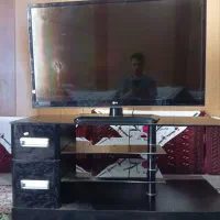 تلویزیون ال جی 42 اینچ با میز