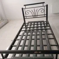 تخت فلزی تک نفره