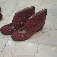 چند جفت کفش دخترونه و پسرانه نو|کفش و لباس بچه|تهران, حافظیه|دیوار