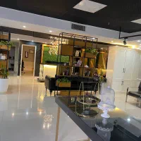 دعوت ب همکاری ازمتخصصین حرفه ای زیبایی اجاره صندلی