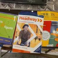 تعدادی کتاب آیلتس