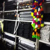 یک طاقه پارچه فدک درجه یک مشگی