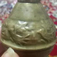 یک عدد نمکدان عتیقه به فروش می رسد
