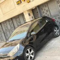 کیا ریو هاچبک 2015 خلیج بدون رنگ