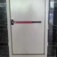درب اتش نشانی کارکرده