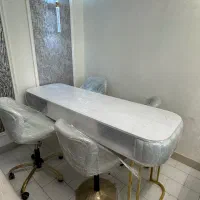 اجاره میز ناخن و یونیت میکاپ و مژه