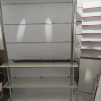 استند آرایشی