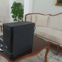 کیس کامپیوتر با کیبورد و موس کامل
