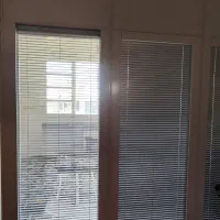 پارتیشن  شیشه ای تمام قد دوجداره ، دو کتابخانه
