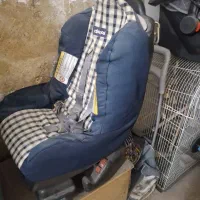 صندلی کودک و کریر