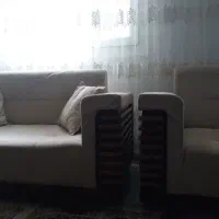 مبل راحتی۷ نفره با یک میز جلو مبلی بزرگ