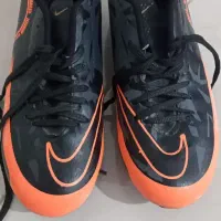 کفش ورزشی استوک دار