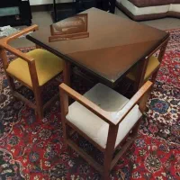 میز غذاخوری