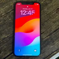 آیفون۱۲نرمال