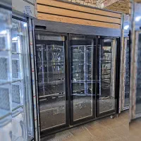 فریزر ایستاده بدنه مشکی داخل استیل لوله مسی